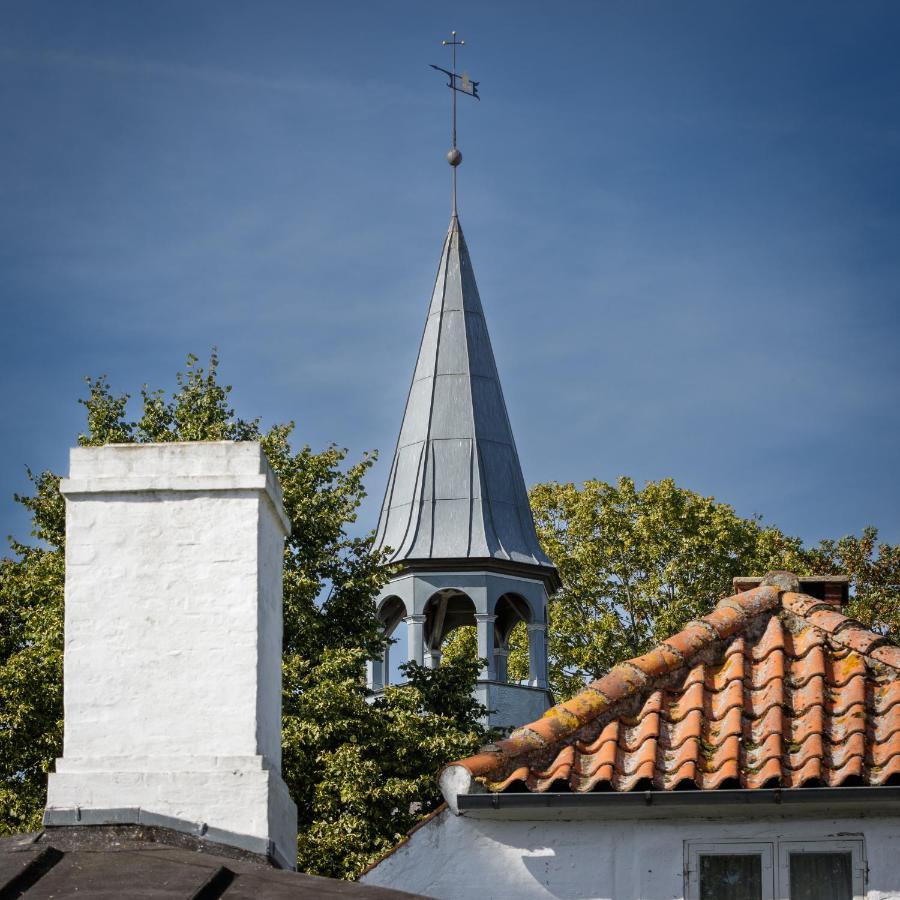 Ragnhilds Gard, Hostel Nyord エクステリア 写真