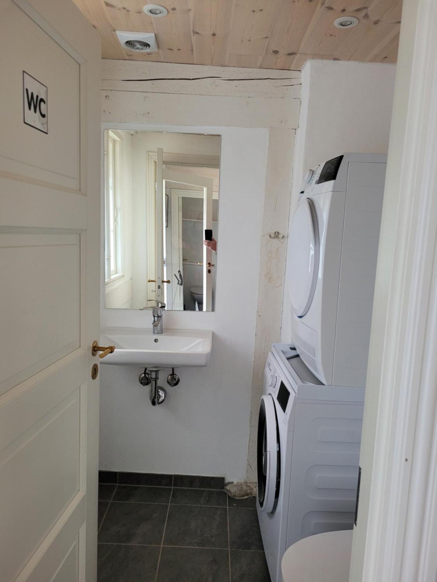 Ragnhilds Gard, Hostel Nyord エクステリア 写真